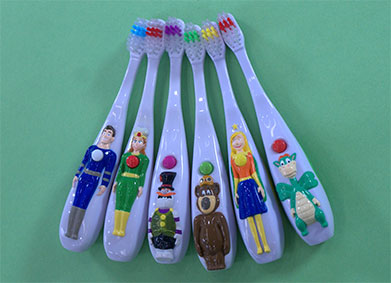 Parentology | Choosing Your Child’s First Toothbrush